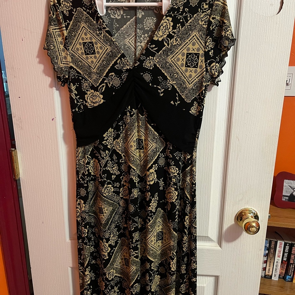 Susan Lawrence Black and Gold Maxi Dress